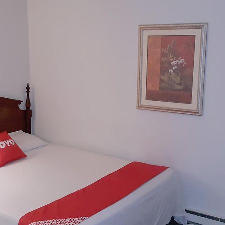 Iron Horse Inn Simsbury Dış mekan fotoğraf
