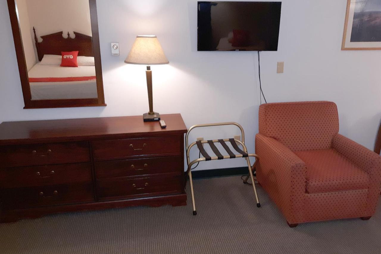 Iron Horse Inn Simsbury Dış mekan fotoğraf